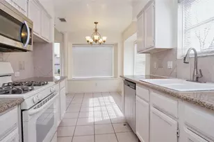 2915 Mesquite Dr, Sugar Land, TX 77479 - Photo 10