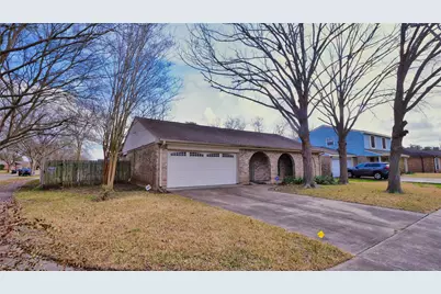 2915 Mesquite Drive, Sugar Land, TX 77479 - Photo 2