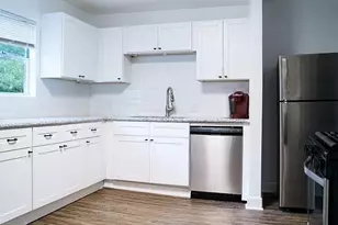 5211 Myrtlewood St, Houston, TX 77033 - Photo 2