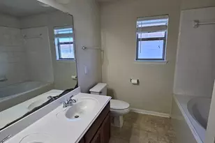 13122 Stratford Skies Ln, Houston, TX 77072 - Photo 34