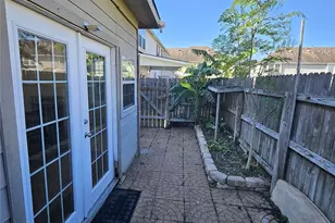 13122 Stratford Skies Ln, Houston, TX 77072 - Photo 8