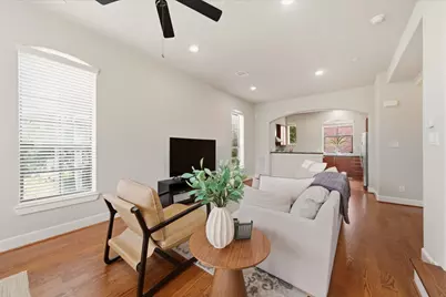 2110 Shearn Street #16, Houston, TX 77007 - Photo 6