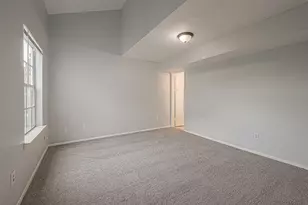 9809 Richmond Ave, Houston, TX 77042 - Photo 30