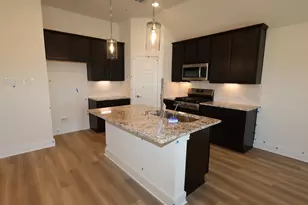 13926 Baikal Mnr Dr, Santa Fe, TX 77510 - Photo 2