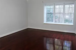 8277 Kingsbrook Rd, Houston, TX 77024 - Photo 12