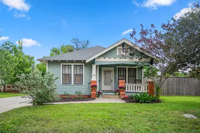 907 Clinton Street, Brenham, TX 77833 - Photo 2