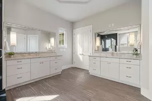 75 Lakeside Cove, The Woodlands, TX 77380 - Photo 36