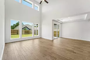 26152 Treetop Ter Ln, Montgomery, TX 77316 - Photo 4