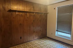 511 Thomas St, Center, TX 75935 - Photo 8