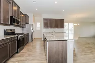14221 Rainier Peak Crossing, Conroe, TX 77384 - Photo 6