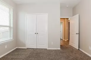 14221 Rainier Peak Crossing, Conroe, TX 77384 - Photo 12