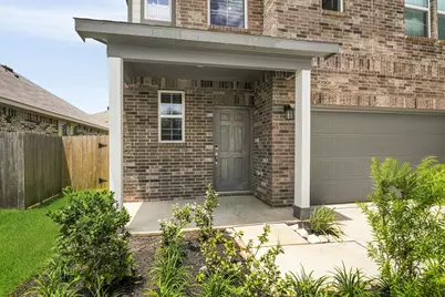 302 Amy Street, Angleton, TX 77515 - Photo 2