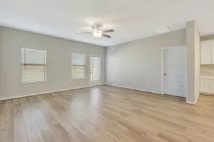 17804 Ml Mnr Dr, Montgomery, TX 77316 - Photo 8