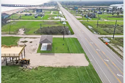 996 S Mae Street, Gilchrist, TX 77617 - Photo 16