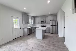 6711 Rowell Ct, Houston, TX 77489 - Photo 2