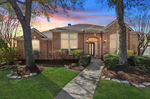 2038 Crisfield Dr, Sugar Land, TX 77479 - Photo 1