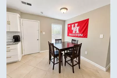 604 Linda Lane, Alvin, TX 77511 - Photo 6