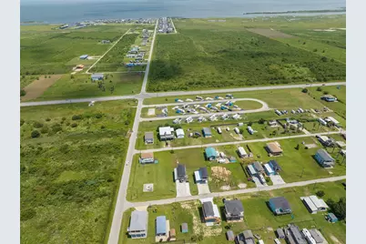 109 Ocean Tide Drive, Crystal Beach, TX 77650 - Photo 24