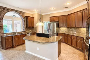 4514 Village Forest Dr, Sugar Land, TX 77479 - Photo 8