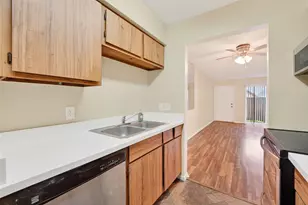 3919 Fairmont Pkwy, Pasadena, TX 77504 - Photo 4