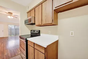 3919 Fairmont Pkwy, Pasadena, TX 77504 - Photo 10