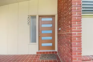2005 Mary Moody Northen Blvd, Galveston, TX 77551 - Photo 2