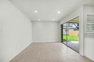 2005 Mary Moody Northen Blvd, Galveston, TX 77551 - Photo 12