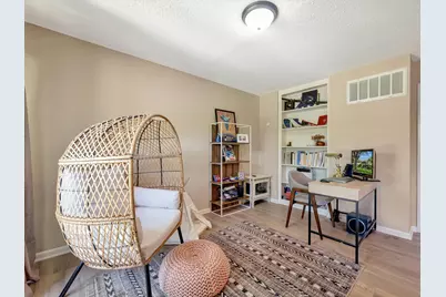 16570 Space Center Boulevard, Houston, TX 77058 - Photo 28