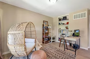 16570 Space Center Blvd, Houston, TX 77058 - Photo 28