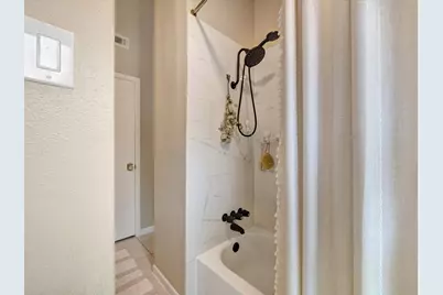 16570 Space Center Boulevard, Houston, TX 77058 - Photo 22