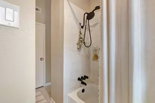 16570 Space Center Blvd, Houston, TX 77058 - Photo 22