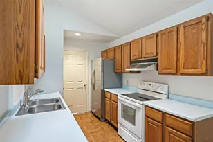 19 Tulip Hill Ct, The Woodlands, TX 77380 - Photo 8