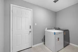 5824 Glen Lee Dr, Houston, TX 77396 - Photo 10