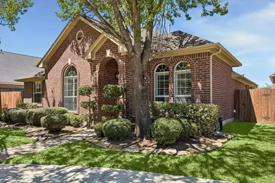 608 Brad Court, Webster, TX 77598 - Photo 2