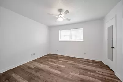 162 Greenleaf Lane, Conroe, TX 77304 - Photo 18