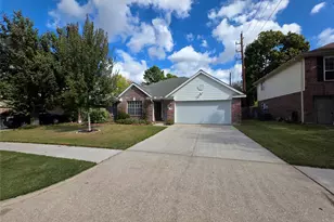 19406 Stillhouse Dr, Tomball, TX 77375 - Photo 2