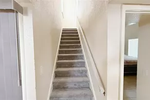 9809 Richmond Ave, Houston, TX 77042 - Photo 22