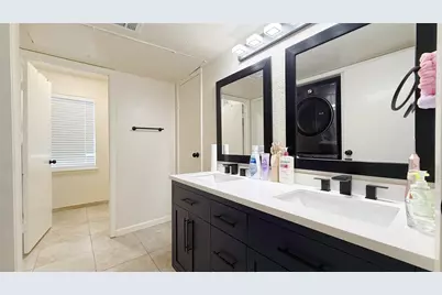 9809 Richmond Avenue #C13, Houston, TX 77042 - Photo 18