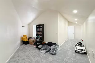 9809 Richmond Ave, Houston, TX 77042 - Photo 24