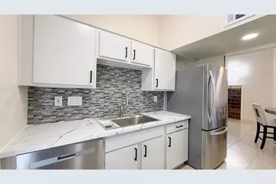 9809 Richmond Avenue #C13, Houston, TX 77042 - Photo 12