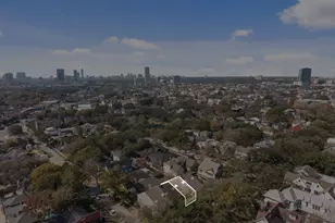 2612 Yupon St, Houston, TX 77006 - Photo 38