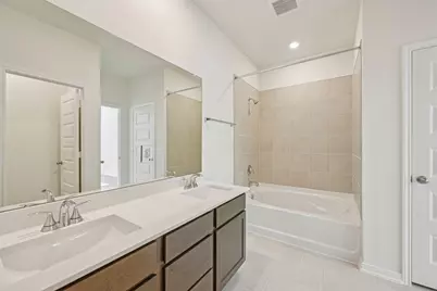 4801 Seven Oaks Lane, Conroe, TX 77304 - Photo 22