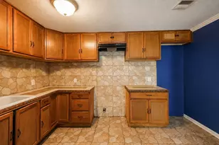 9414 Ashville Dr, Houston, TX 77051 - Photo 8