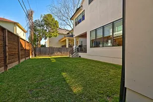 4602 Mimosa Dr, Bellaire, TX 77401 - Photo 22