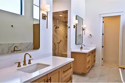 4602 Mimosa Drive, Bellaire, TX 77401 - Photo 38