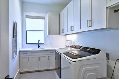 4602 Mimosa Drive, Bellaire, TX 77401 - Photo 32