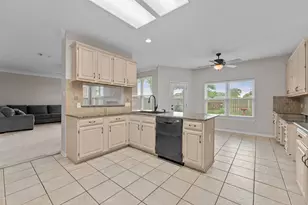 1602 Seminole St, Deer Park, TX 77536 - Photo 8