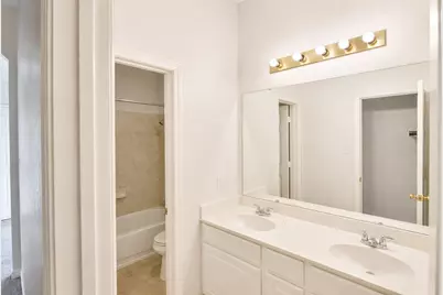4202 Shady River, Missouri City, TX 77459 - Photo 16