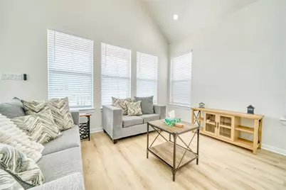 1102 62nd Street, Galveston, TX 77551 - Photo 2