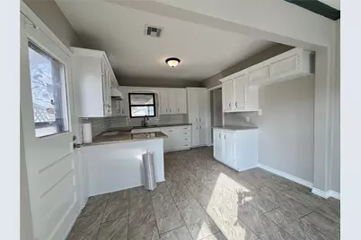 1214 W 5th Street, Freeport, TX 77541 - Photo 10